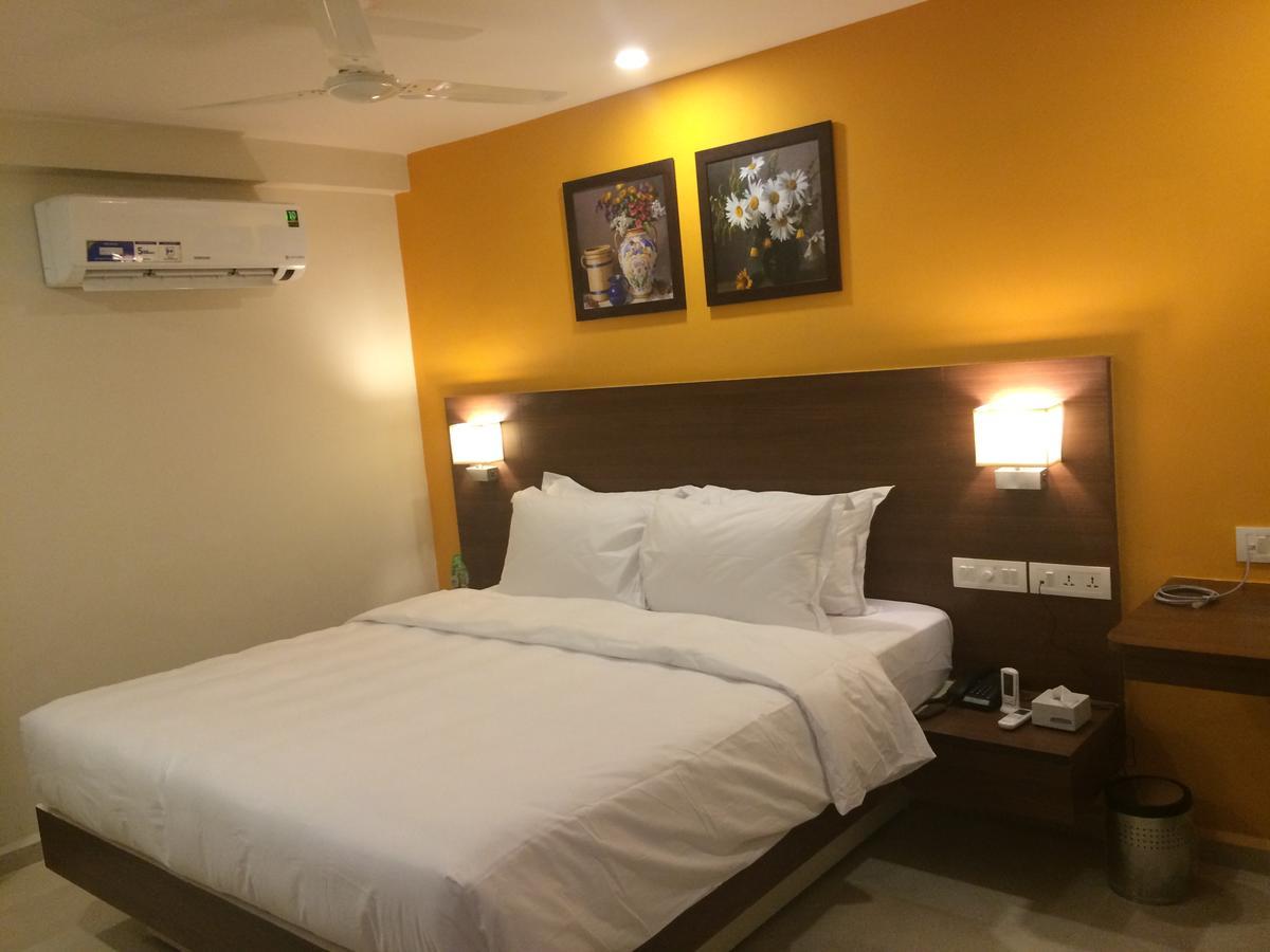Best Western Alkapuri Vadodara Exterior foto