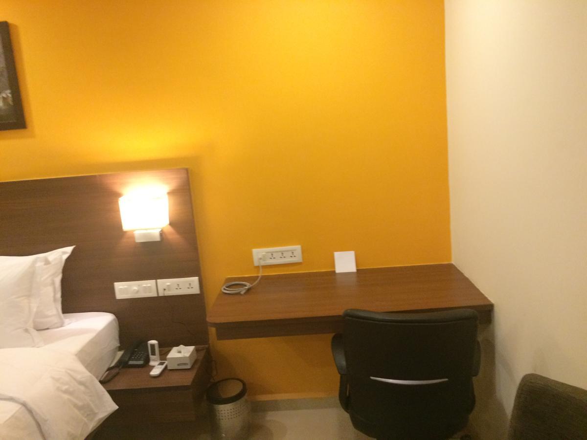 Best Western Alkapuri Vadodara Exterior foto