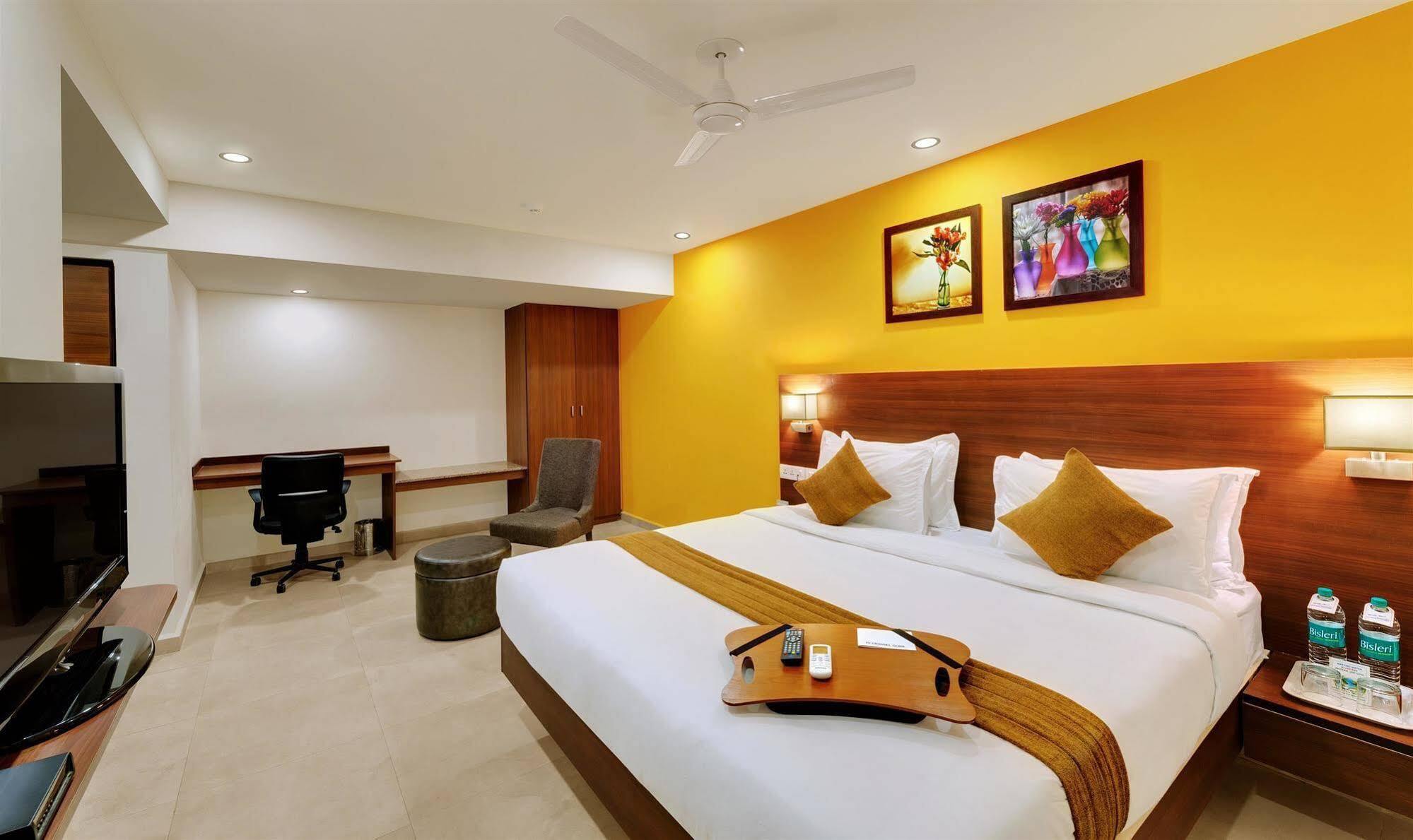 Best Western Alkapuri Vadodara Exterior foto