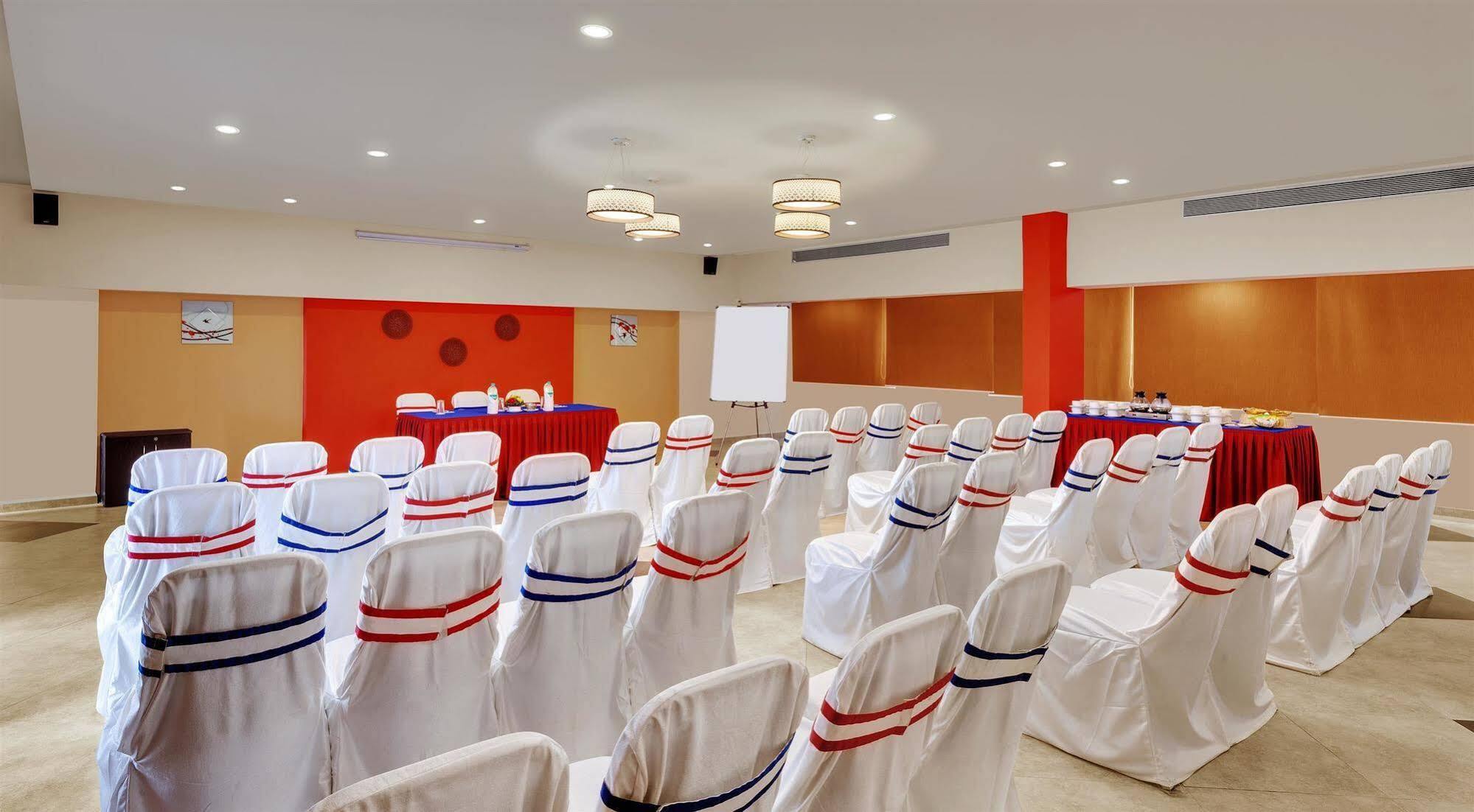 Best Western Alkapuri Vadodara Exterior foto