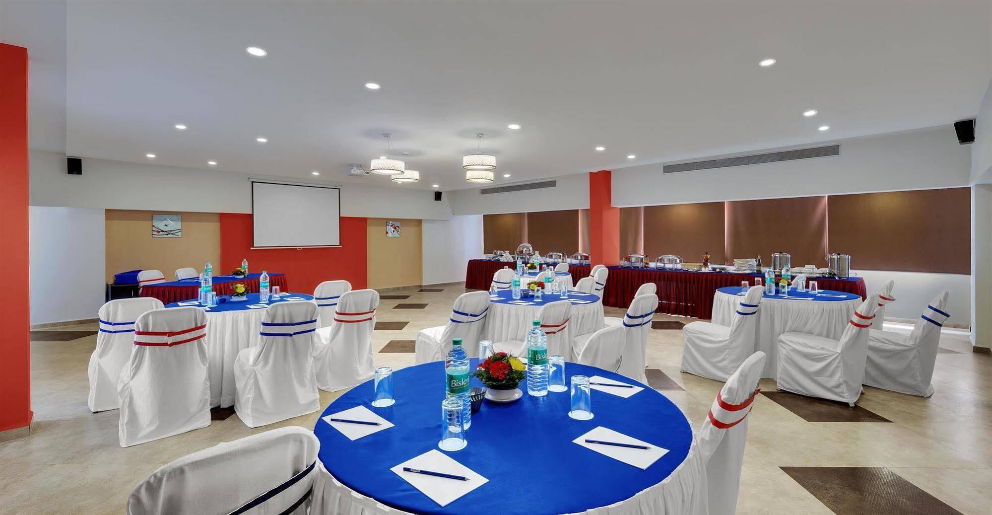 Best Western Alkapuri Vadodara Exterior foto